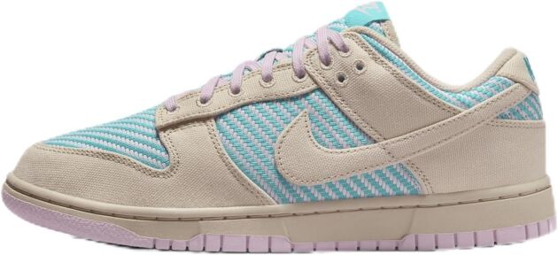 Nike Ladies's Dunk Low Sneaker