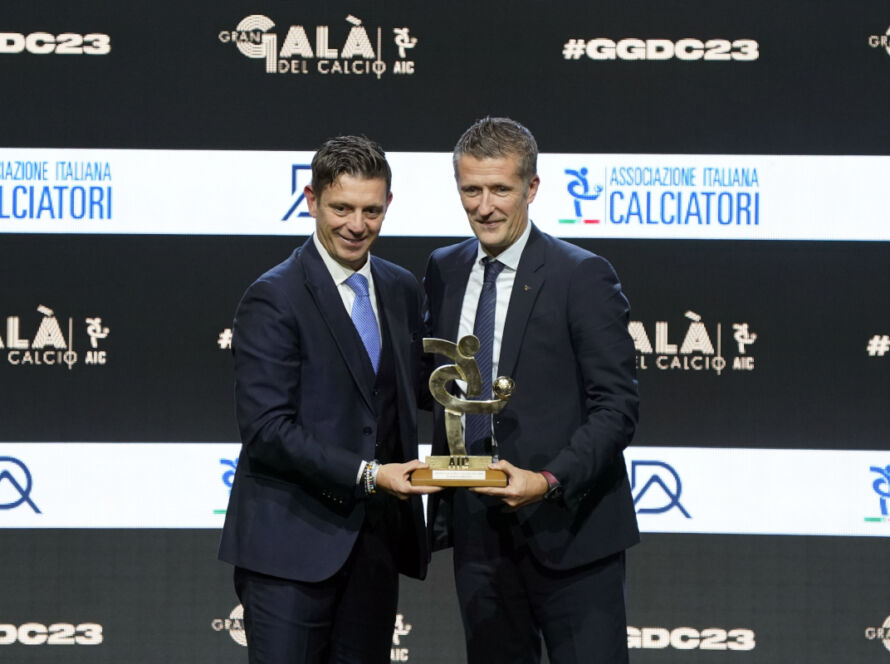 Referee Rocchi: 'Serie A should not have 5 players around the goalkeeper like other leagues'